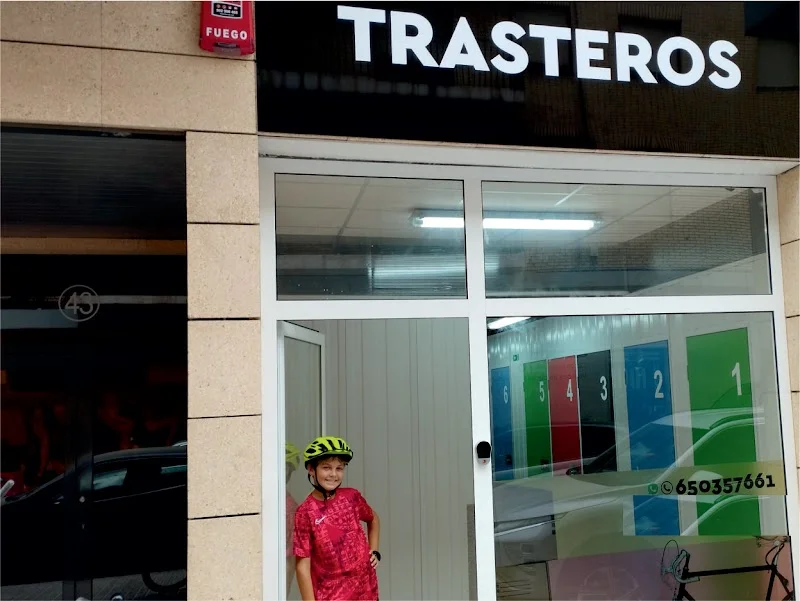 Trasteros MKD en Carrer Blas Selva Mendiola, 45, 03202 Elx, Alicante, España - Imagen 2