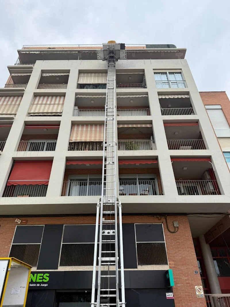 Mudanzas Alicante - Mudanzas Ladama en Partida Altabix Polígono1, nave 341-2, 03291 Elche, Alicante, España - Imagen 5