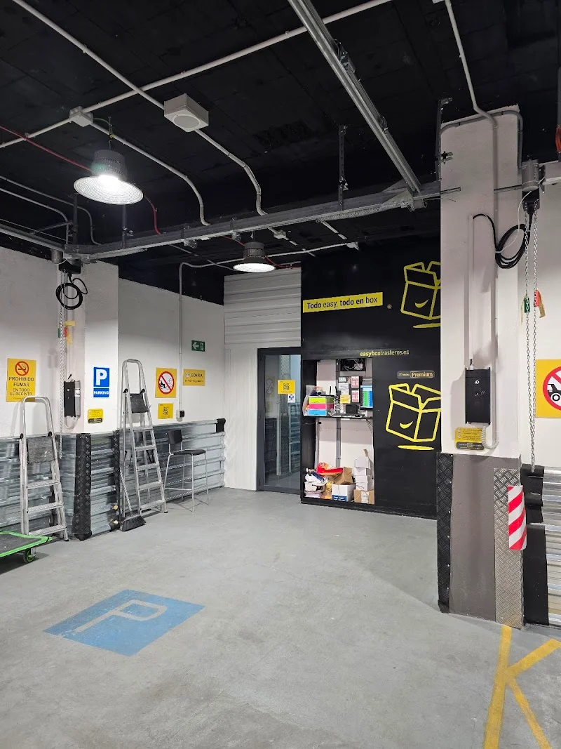 EASYBOX Trasteros Granada - Figares | Alquiler de trasteros en Granada en C. Sta. Aurelia, 5, Ronda, 18005 Granada, España - Imagen 5