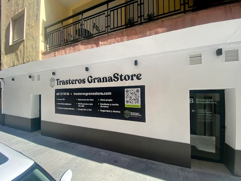Trasteros GranaStore - Granada Centro en C. Seminario, 12, Centro, 18002 Granada, España - Imagen 3