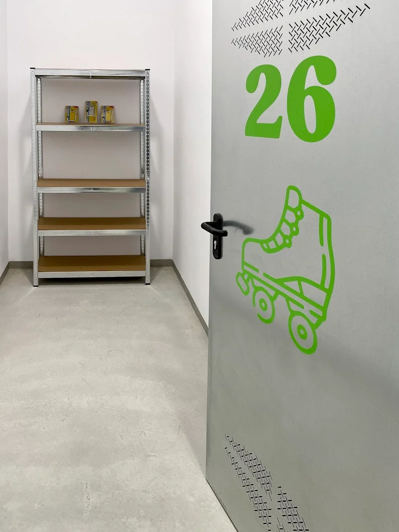 Trasteros GranaStore - Granada Centro en C. Seminario, 12, Centro, 18002 Granada, España - Imagen 4