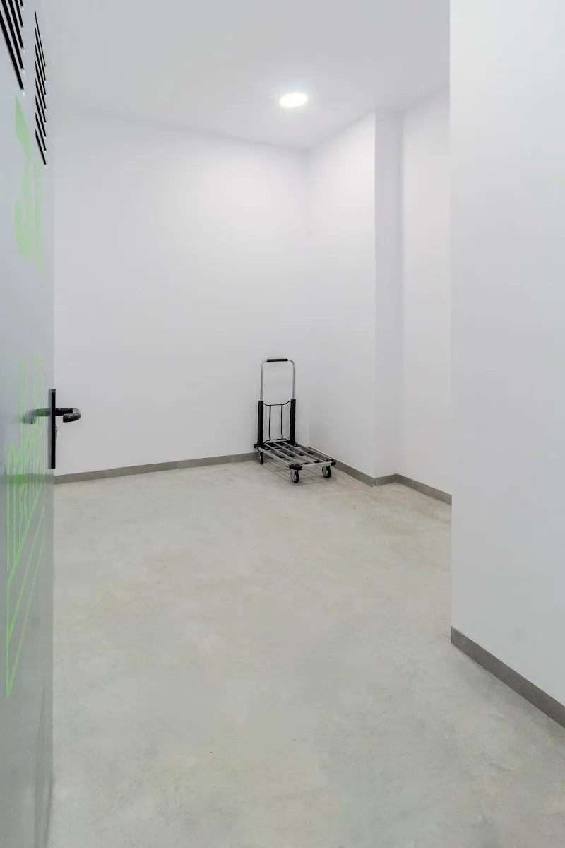 Trasteros GranaStore - Granada Centro en C. Seminario, 12, Centro, 18002 Granada, España - Imagen 5