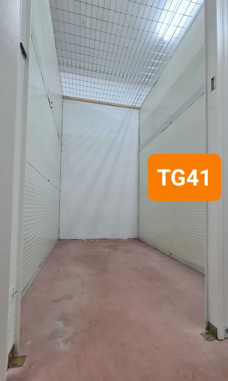 Trasteros Granada en C. Pintor López Mezquita, 3, Ronda, 18002 Granada, España - Imagen 2