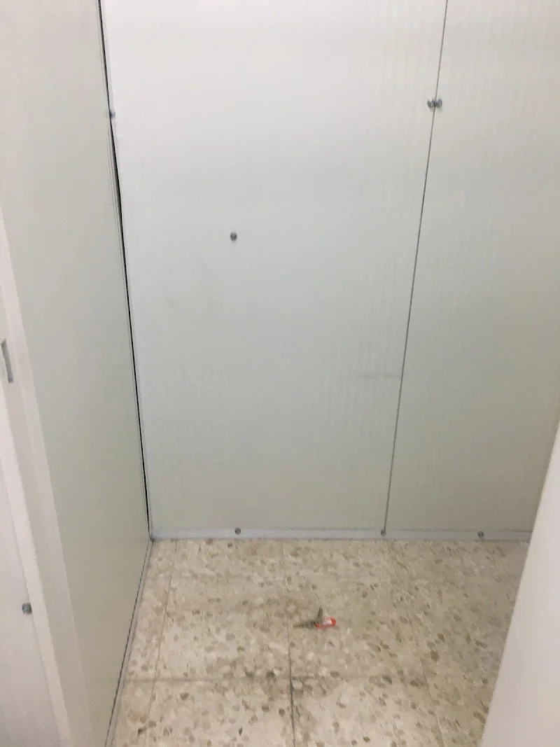 Trasteros Granada en C. Pintor López Mezquita, 3, Ronda, 18002 Granada, España - Imagen 3