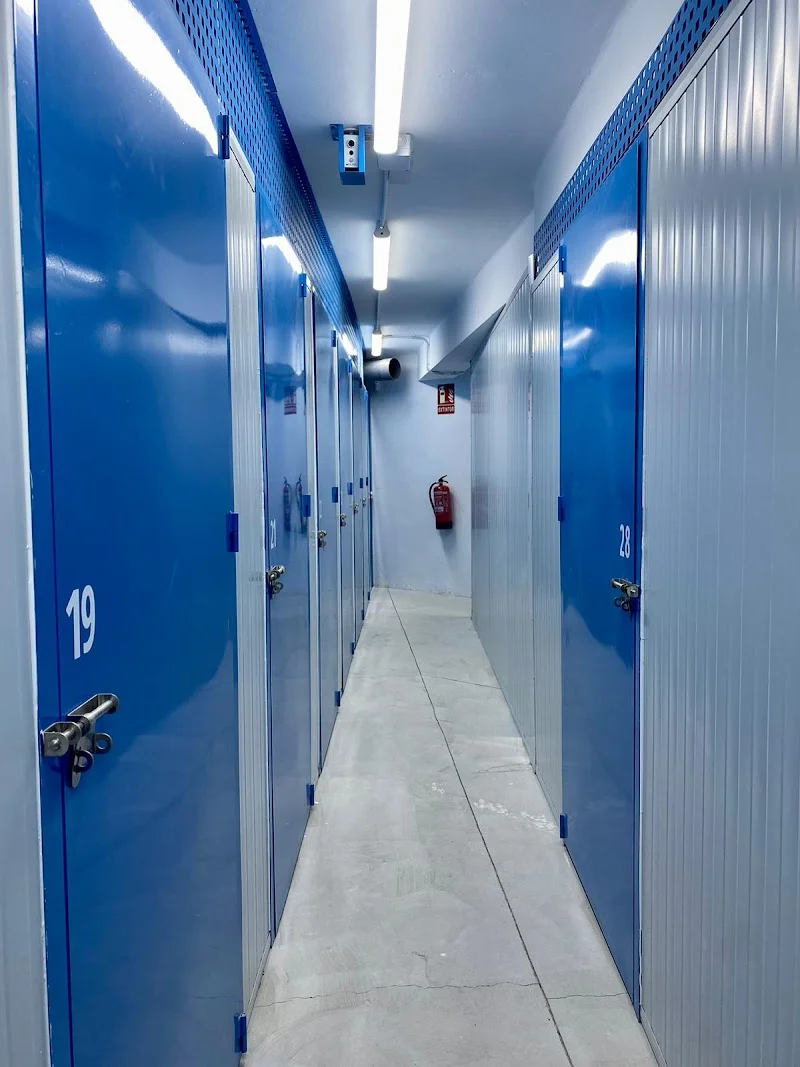 Trasteros Plaza del Boquerón Granada en Pl. del Boquerón, 6, Centro, 18001 Granada, España - Imagen 1