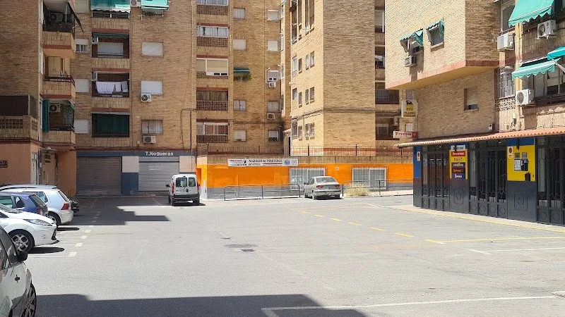 Trasteros Granada - Palacio Deportes en Pcta. Gutierre de Cetina, Zaidín, 18007 Granada, España - Imagen 3