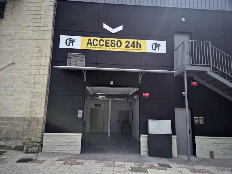 Necesito Un Trastero en Maracena, Granada en C. Cristóbal Ibáñez, 1, 18200 Maracena, Granada, España - Imagen 2