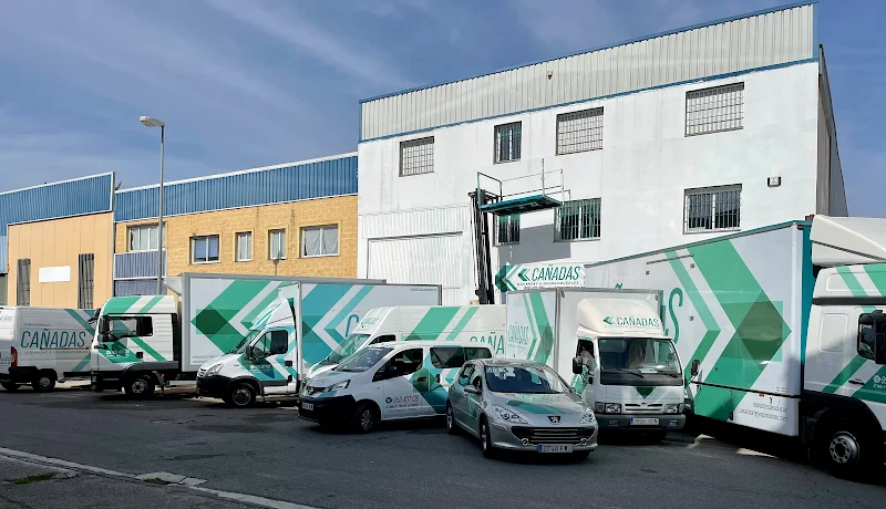 Cañadas Mudanzas y Guardamuebles en Pl. de Campo Verde, 2, b, Centro, 18001 Granada, España - Imagen 2