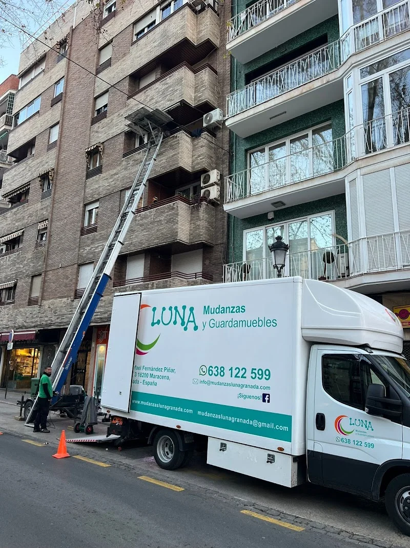 MUDANZAS LUNA GRANADA en C. Félix Rodríguez de la Fuente, 11, 2D, Zaidín, 18006 Granada, España - Imagen 3