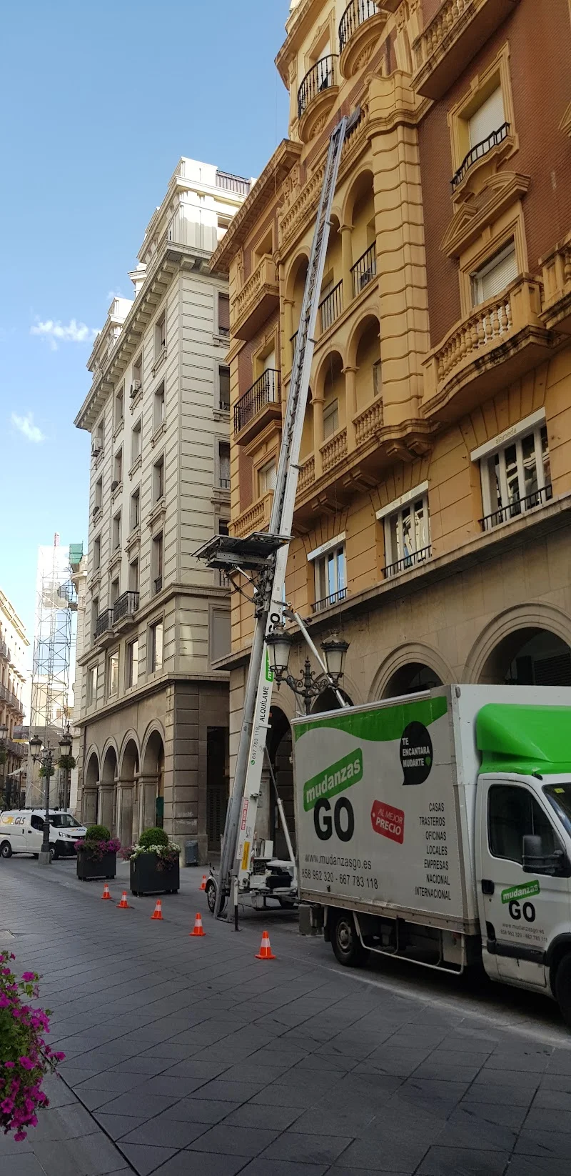 Mudanzas GO en C. San Antón, 52, Centro, 18005 Granada, España - Imagen 3