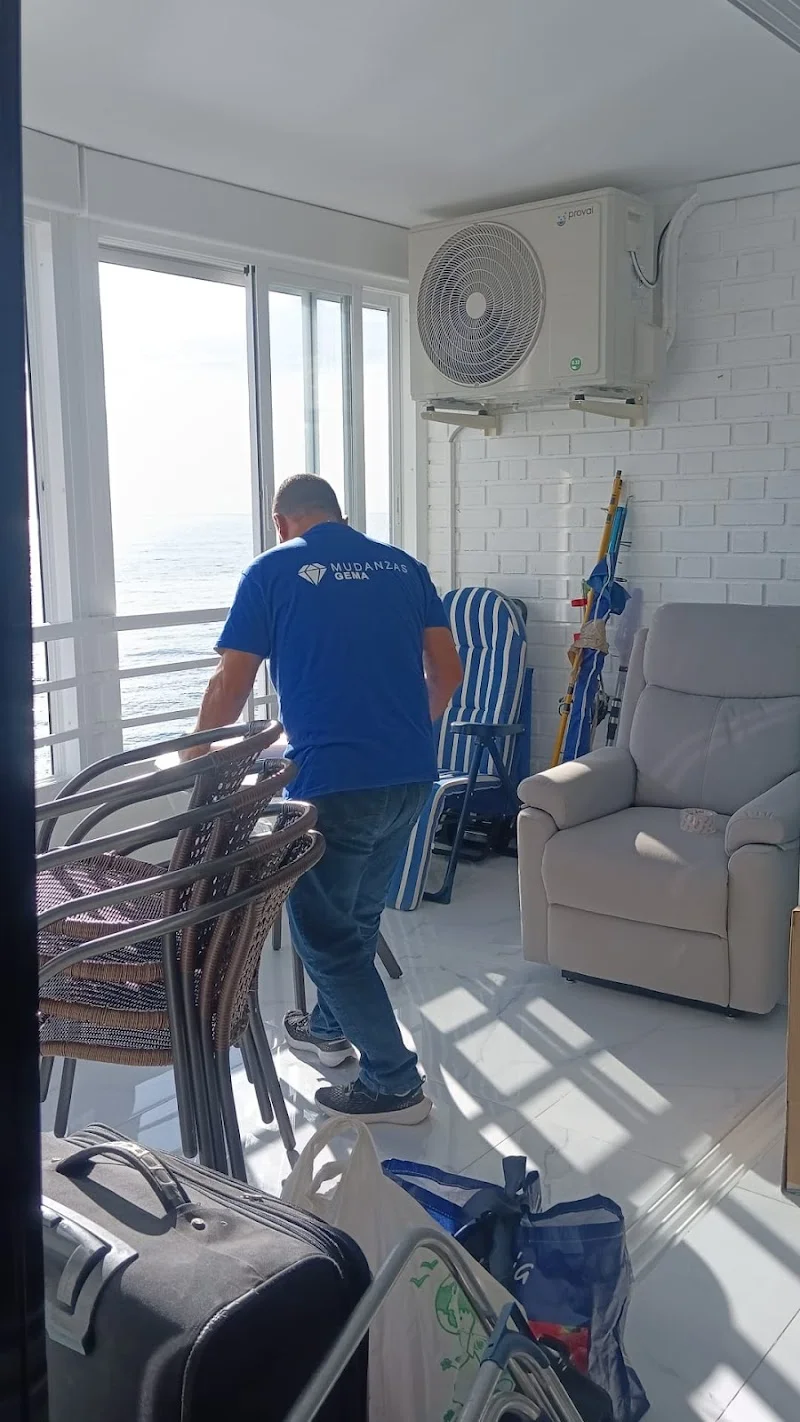 Mudanzas Gema | Mudanzas en Granada en C. Parra Alta de Cartuja, 35, 1°, Albaicín, 18012 Granada, España - Imagen 3