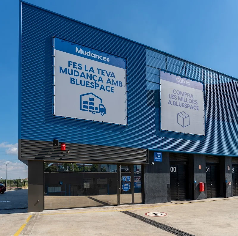 Bluespace Terrassa Av. Del Vallés en Carrer del Cinca, 1, 08223 Terrassa, Barcelona, España - Imagen 2