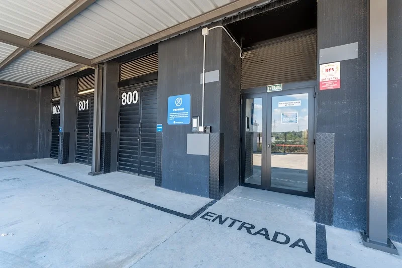 Bluespace Terrassa Av. Del Vallés en Carrer del Cinca, 1, 08223 Terrassa, Barcelona, España - Imagen 5