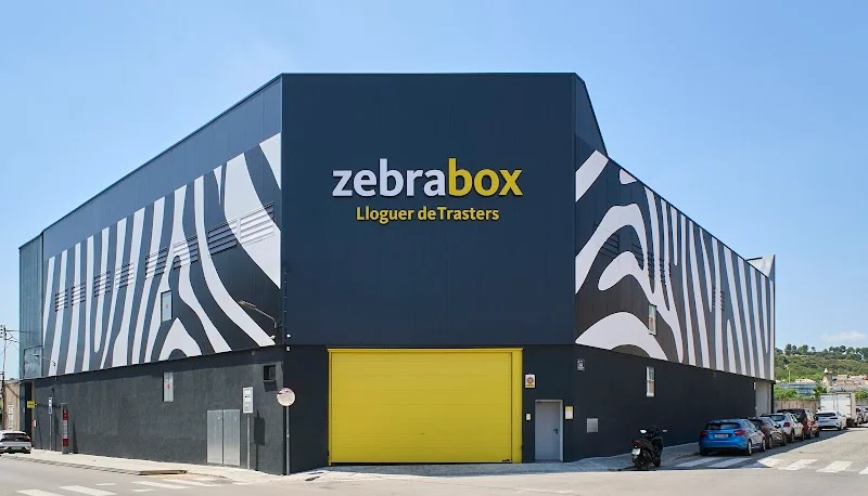 Trastero Trasteros Zebrabox Tarrasa en Carrer de Joan Monpeó, 98, El Segle XX, 08223 Terrassa, Barcelona, España - MejorTrastero