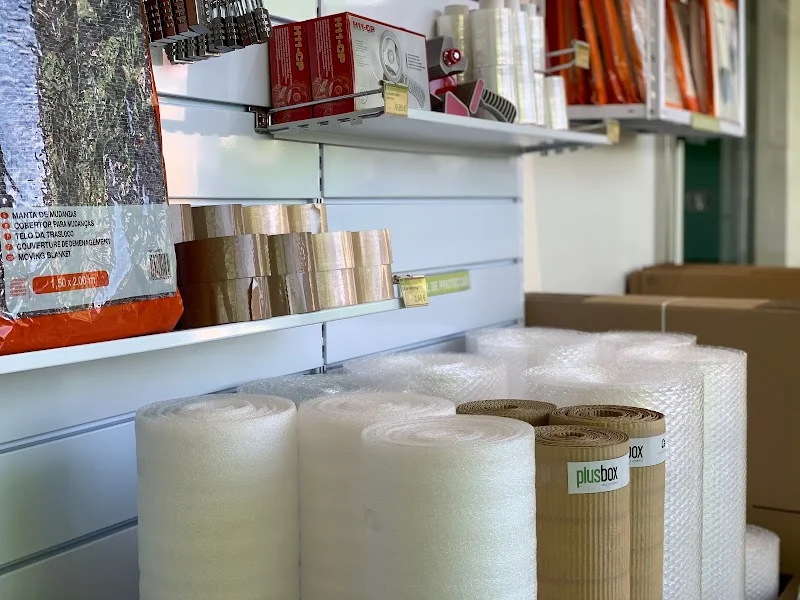 Plusbox Self Storage en Av. del Vallès, 149, 08223 Terrassa, Barcelona, España - Imagen 3