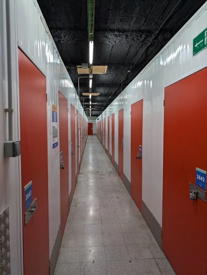 Bluespace - Badalona Maresme en Riera Canyado, 0 S/N (Esq Corders), 08911 Badalona, Barcelona, España - Imagen 5