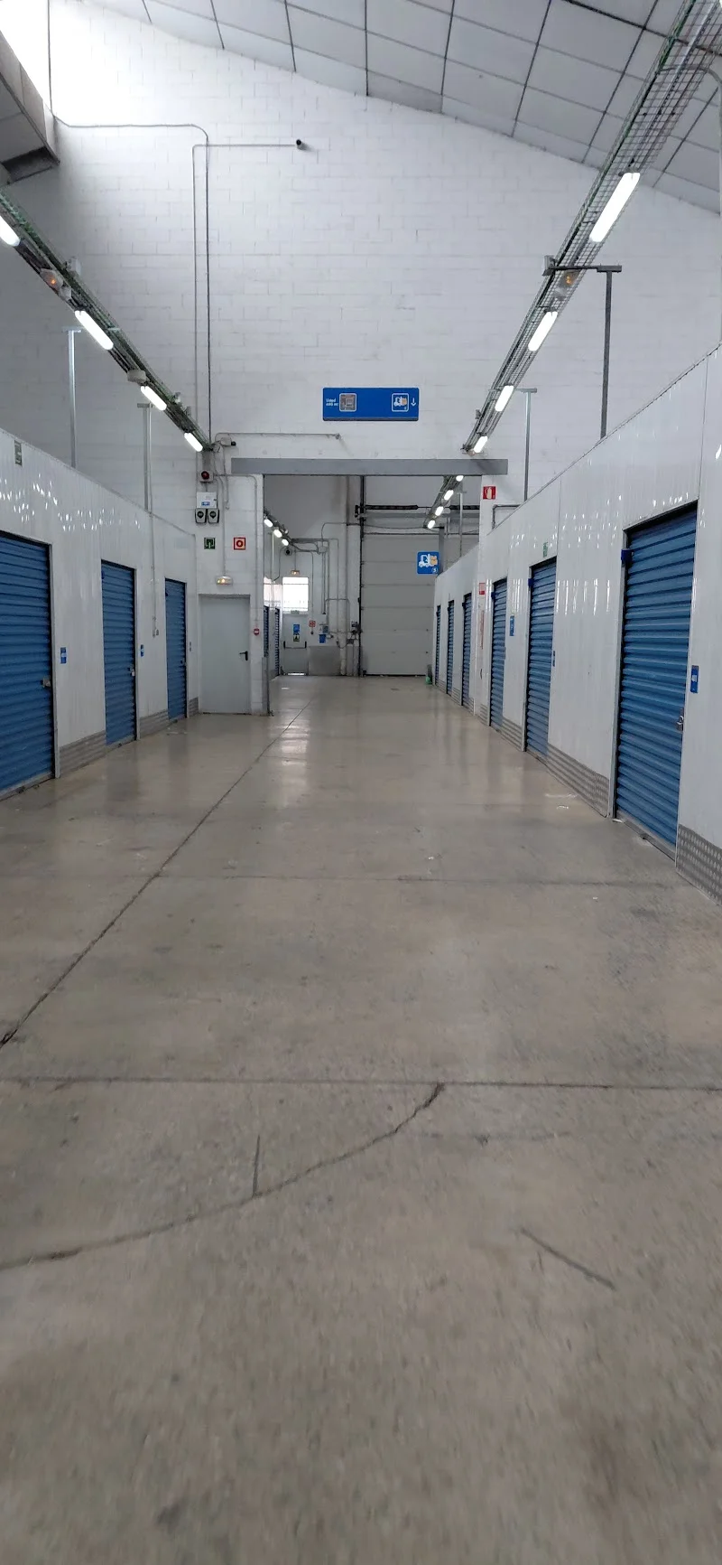 Bluespace Badalona Sur en Av. del Maresme, 90, 08918 Badalona, Barcelona, España - Imagen 5