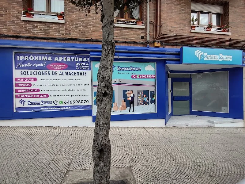 Trastero Necesito Espacio en C. Aureliano San Román, 15, 33011 Oviedo, Asturias, España - MejorTrastero