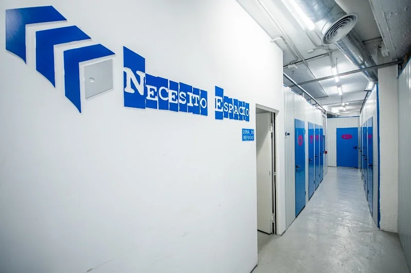 NECESITO ESPACIO en C. Gil Blas, 1, 33008 Oviedo, Asturias, España - Imagen 3