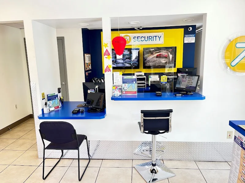 Compass Self Storage en 2435 W State Rd 426, Oviedo, FL 32765, EE. UU. - Imagen 5