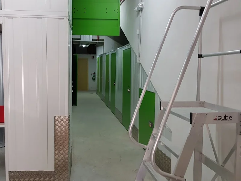 APARCATRASTOS (Alquiler de trasteros) en C. de Linneo, 16, Arganzuela, 28005 Madrid, España - Imagen 2