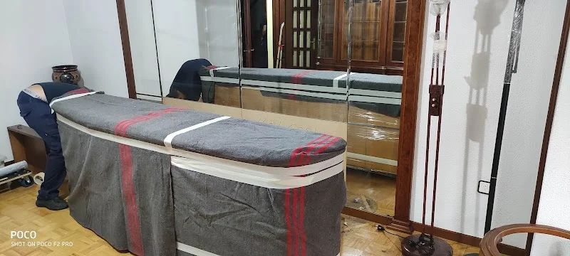 Mudanzas Manzano, Portes, Vaciados en Oviedo en C. Gil Blas, 9, 4, 33008 Oviedo, Asturias, España - Imagen 4