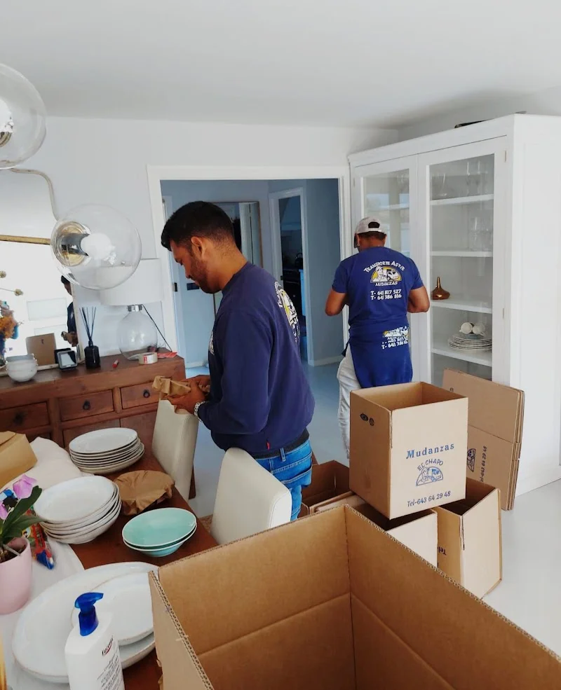 Mudanzas El Chapo Oviedo en C. Tigre Juan, 4, 33011 Oviedo, Asturias, España - Imagen 5