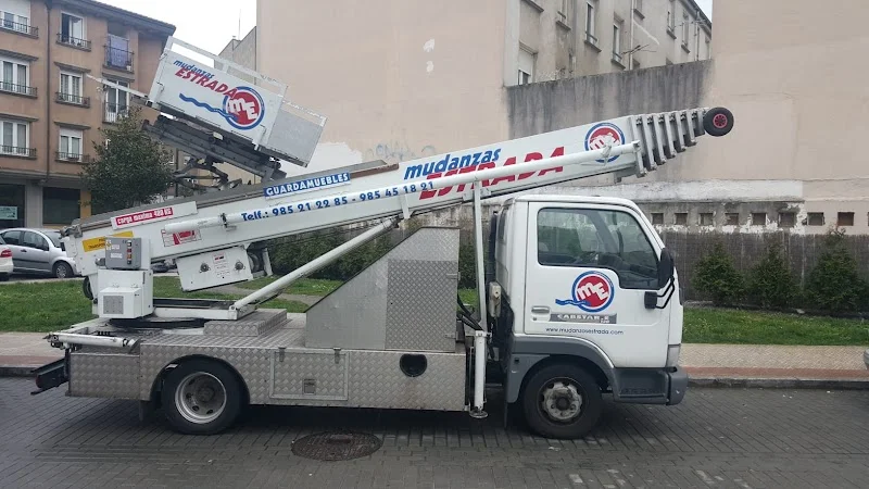 Mudanzas Estrada en C. Padre Suarez, 33, 33009 Oviedo, Asturias, España - Imagen 1