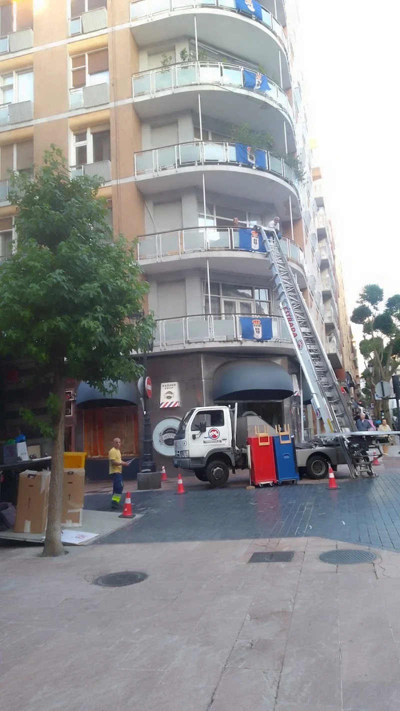 Mudanzas Estrada en C. Padre Suarez, 33, 33009 Oviedo, Asturias, España - Imagen 3