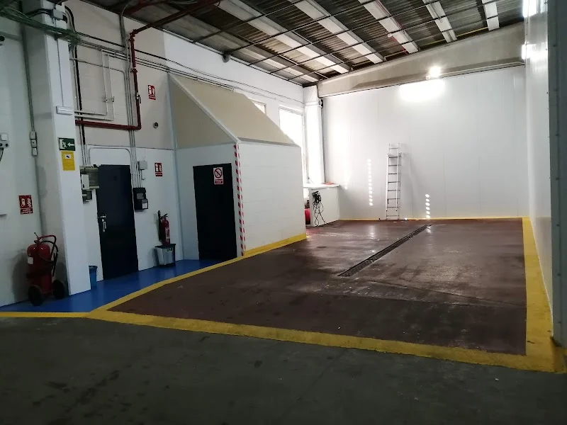 TRASTERS JSBOX en Carrer de la Garrotxa, 4, 08192 Sant Quirze del Vallès, Barcelona, España - Imagen 5