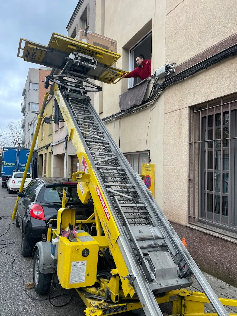 Mudanzas Lora en Carrer de Campoamor, 103, 08204 Sabadell, Barcelona, España - Imagen 4