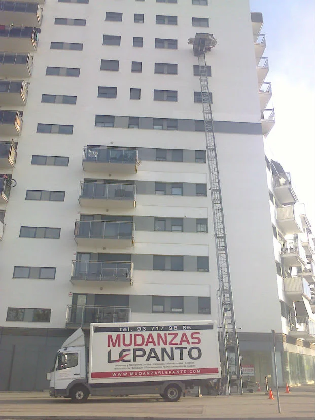 Mudanzas Lepanto S.L. en Av. Can Bordoll, 71, 08202 Sabadell, Barcelona, España - Imagen 1