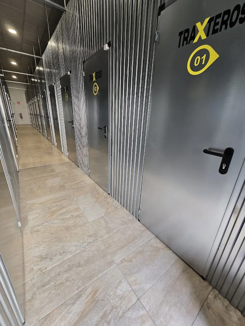 Trastero TRASTEROS (TRAXTEROS) en C. Hijuela del Membrillar, 1, 11405 Jerez de la Frontera, Cádiz, España - MejorTrastero