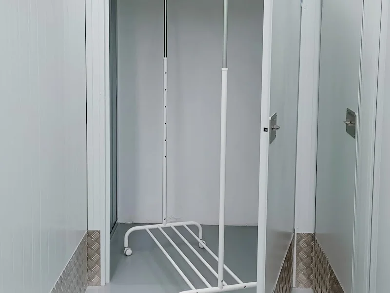 TRASTEROS - SmarTTrasting Ibiza en C. de Máiquez, 21, Retiro, 28009 Madrid, España - Imagen 2