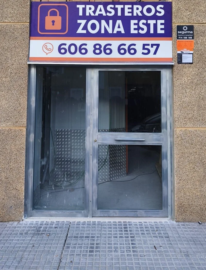 TRASTEROS ZONA ESTE en C. Hijuela de la Canaleja, local 4, 11406 Jerez de la Frontera, Cádiz, España - Imagen 4