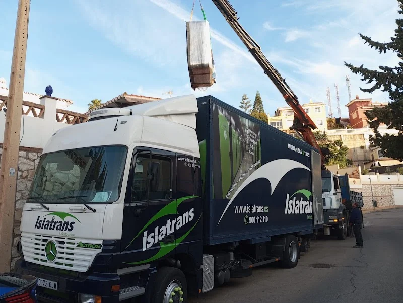 Islatrans Mudanzas y Guardamuebles en Pol Industrial Pelagatos, C. del Tesón, 19, 11130 Chiclana de la Frontera, Cádiz, España - Imagen 2