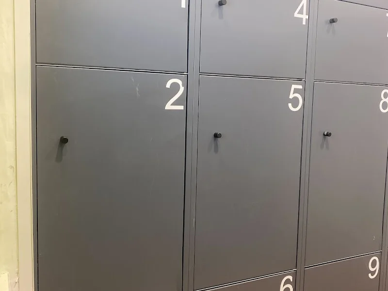 Locker in the City Madrid - Consigna 24h en La Latina | Rastro en C. de la Sierpe, 5, Centro, 28005 Madrid, España - Imagen 2