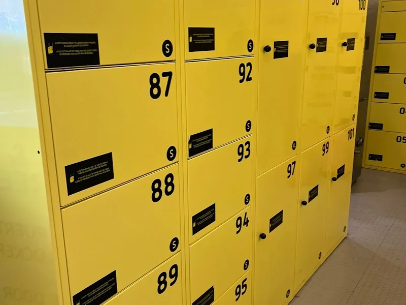 Consignas 24H La Latina- Lock and Be Free en C. de Toledo, 41, Centro, 28005 Madrid, España - Imagen 2