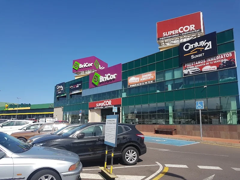Trasteros Los Venezolanos en Cam. San Lázaro, 9, 38206 La Laguna, Santa Cruz de Tenerife, España - Imagen 3