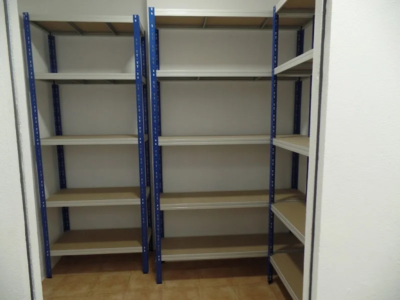 Trasteros en Moratalaz - Trasterospormadrid en C. del Camino de los Vinateros, 53, Moratalaz, 28030 Madrid, España - Imagen 1