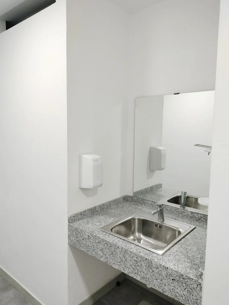 Self Storage Puerto de la Cruz en Av. Venezuela, Edificio Bahamas, 4, 38400 Puerto de la Cruz, Santa Cruz de Tenerife, España - Imagen 5