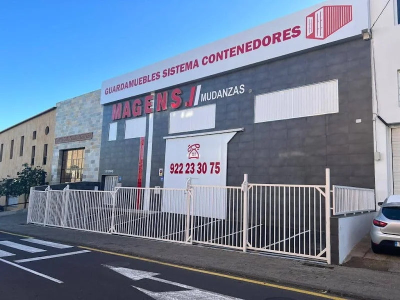 Magens en C. Islas Filipinas, 5 NAVE, 38009 Santa Cruz de Tenerife, España - Imagen 1