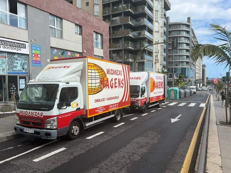 Magens en C. Islas Filipinas, 5 NAVE, 38009 Santa Cruz de Tenerife, España - Imagen 2