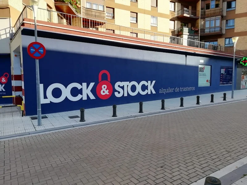 LOCK & STOCK Alquiler de trasteros en Plaza obispo irurita 5, Monasterio de alloz, 6, 31011 Pamplona, Navarra, España - Imagen 3