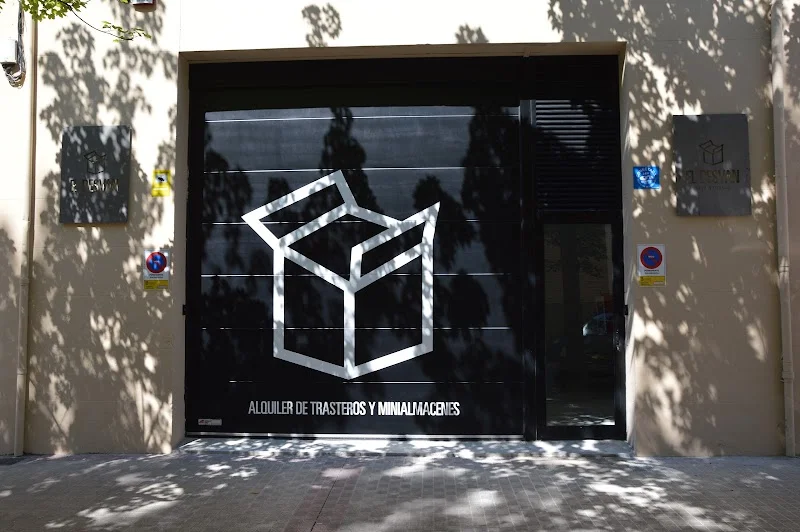 EL DESVÁN SELF STORAGE en C. de Sangüesa, 15, 31003 Pamplona, Navarra, España - Imagen 3