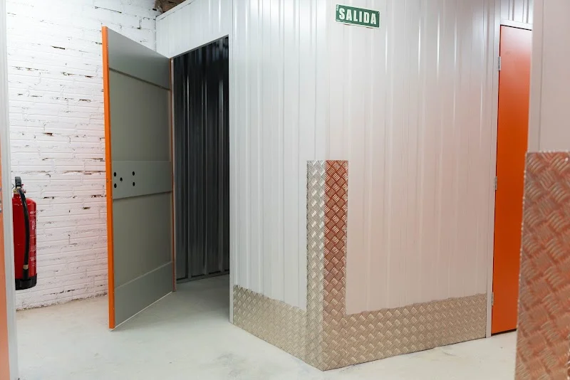 Trasteros Irizu Txantrea - Pamplona en C. Mendigorría, 17, 31015 Pamplona, Navarra, España - Imagen 4