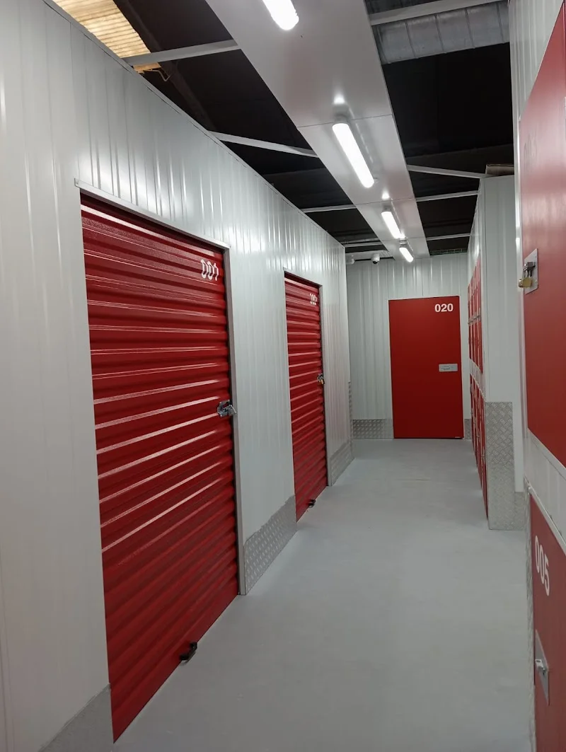Trastero LOCK & STOCK Alquiler de trasteros en Calle a, 38, 31192 Mutilva Baja, Navarra, España - MejorTrastero