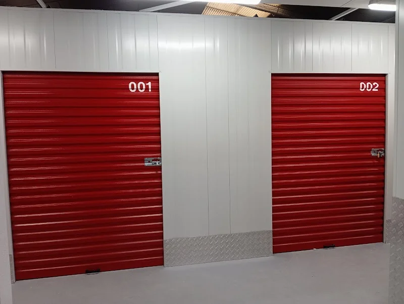 LOCK & STOCK Alquiler de trasteros en Calle a, 38, 31192 Mutilva Baja, Navarra, España - Imagen 4