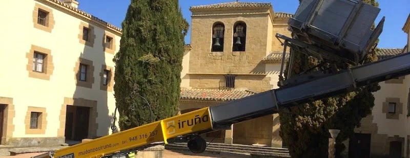 Mudanzas Iruña en Polígono Noain Esquiroz C/T 30, 31191 Esquiroz de Galar, Navarra, España - Imagen 3