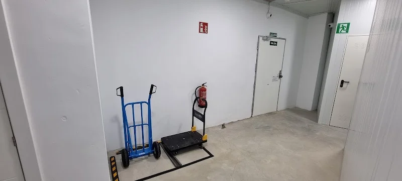 Oktrastero - Alquiler de trasteros en Almería en Tr.ª de San Luis, 52, 04009 Almería, España - Imagen 3